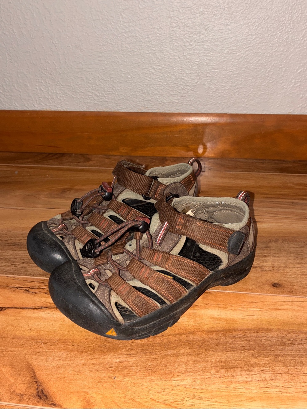 KEEN Kids Newport H2 Waterproof Brown Sandals Water Shoes - toddler 12